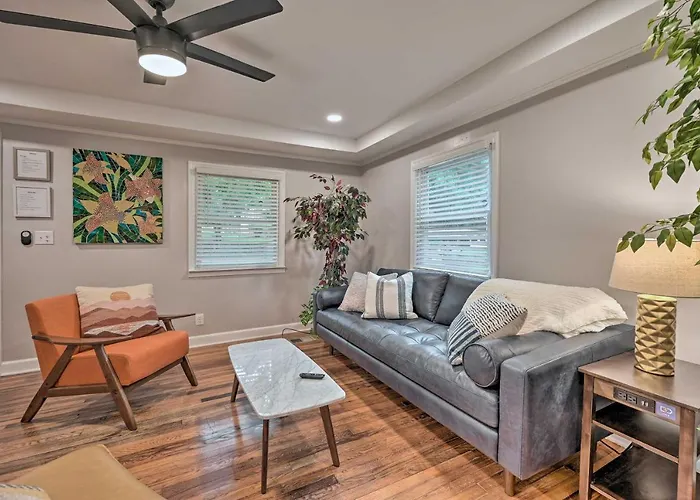 Vibrant Home 2 Mi To Dtwn & Wake Forest University *