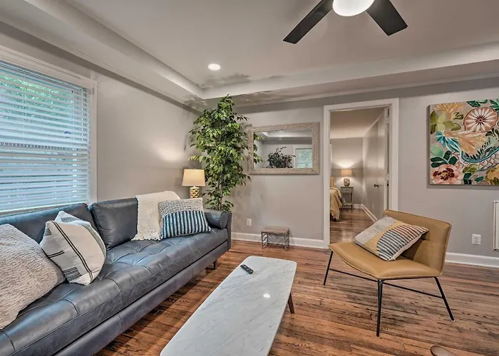 Vibrant Home 2 Mi To Dtwn & Wake Forest University *